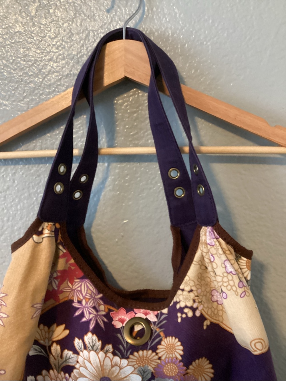 Lucky Brand Floral Pattern Bag - Picture 3 of 9